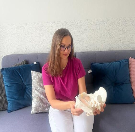 Martina s modelem pánve